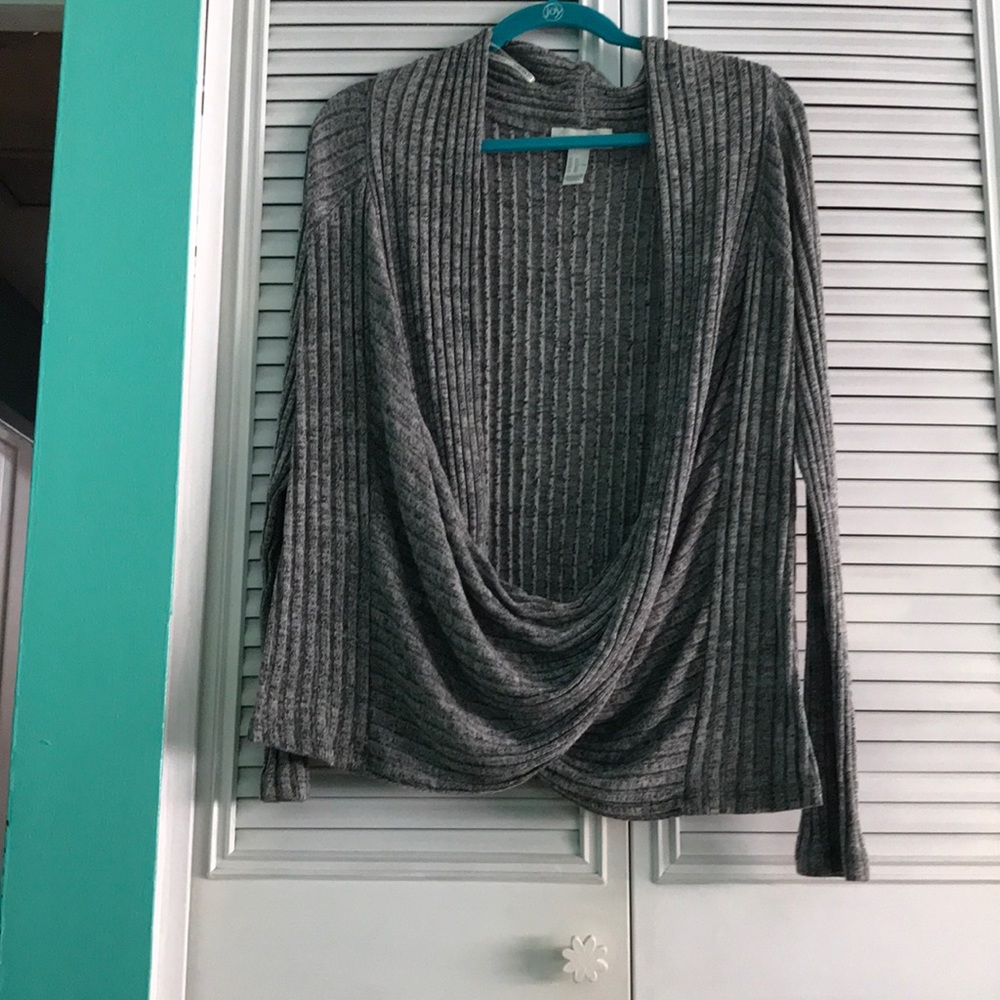 Forever 21+ Gray sweater with criss cross detail
